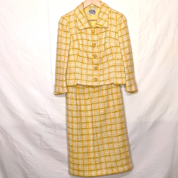 Sylvia Mills Dresses & Skirts - Vintage 60's yellow tweed suit from Silvia Mills in size 12